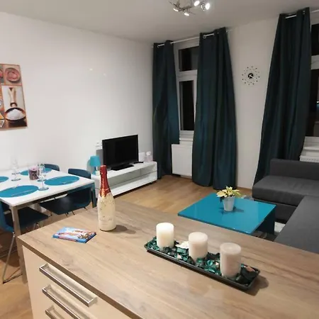 Downtown Residence - 2 Bedrooms Apartment * Prague